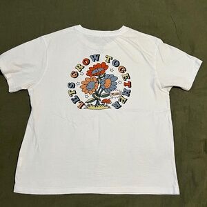 VANS COLORFUL PLAYFUL SCREEN PRINT T-SHIRT  SIZE YOUTH XL / WOMENS SMALL